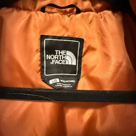 The North Face Quilted Jacket - Burnt Orange - Picture 5 of 11